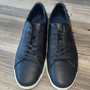 In excellent shape!! Black Cole Haans